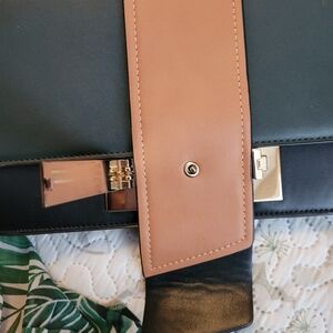 Women's crossbody purse